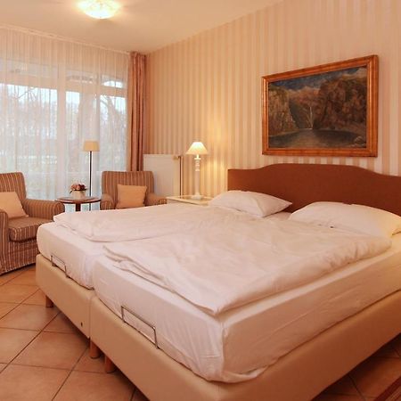 Ferienwohnung Antonia คูล็องสบอร์น ภายนอก รูปภาพ